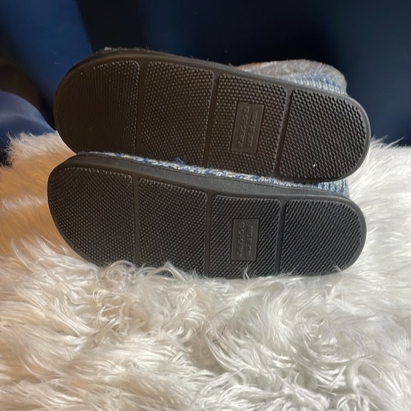 Dallas Cowboys Slippers - Picture 3 of 5